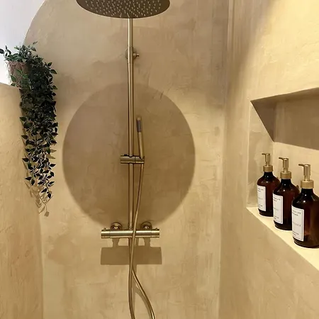 L Anaya Nantes Et Sauna Reze