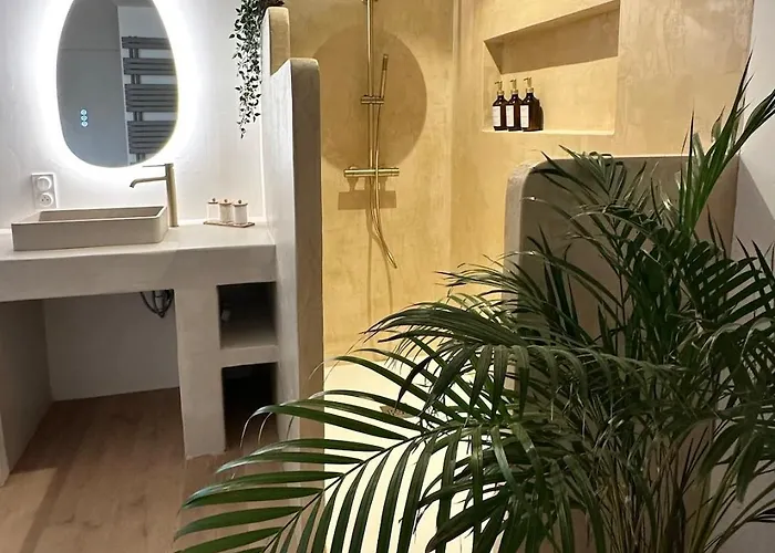 L Anaya Nantes Et Sauna